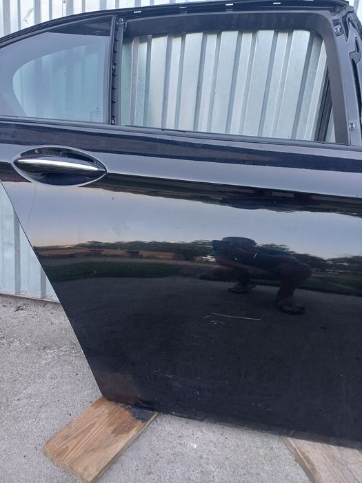 Drzwi prawy przód i tył BMW F10 kolor 668