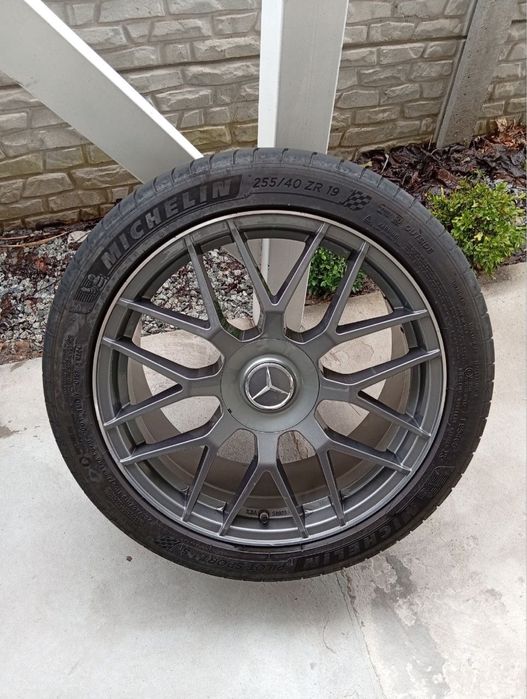 Продам диски литье Е63 Amg стиль 255/40/19