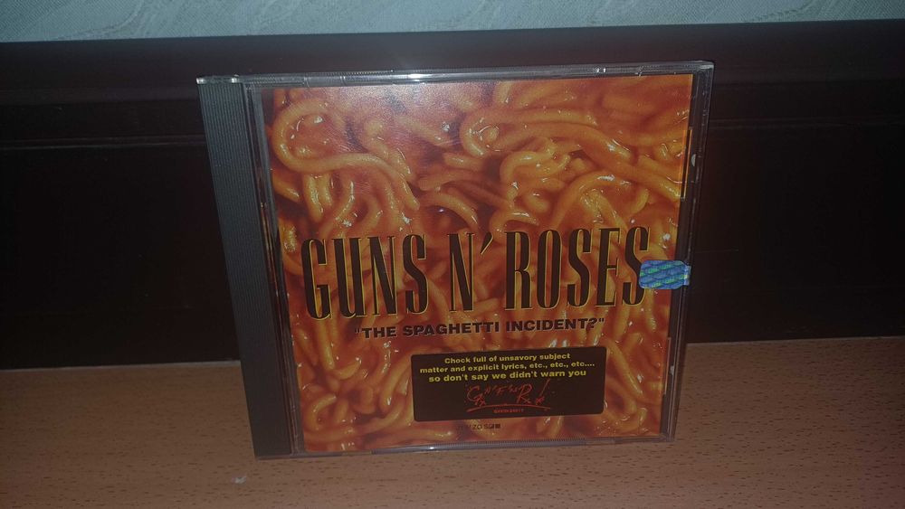 Guns N' Roses - "The Spaghetti Incident?" [CD]