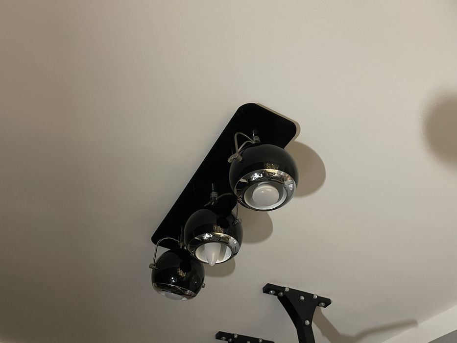 Lampa sufitowa czrne kule
