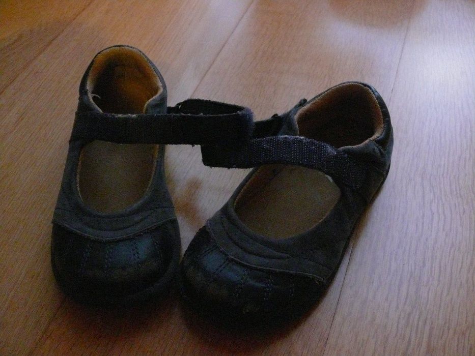 Sapatinho de Crianca em Pele