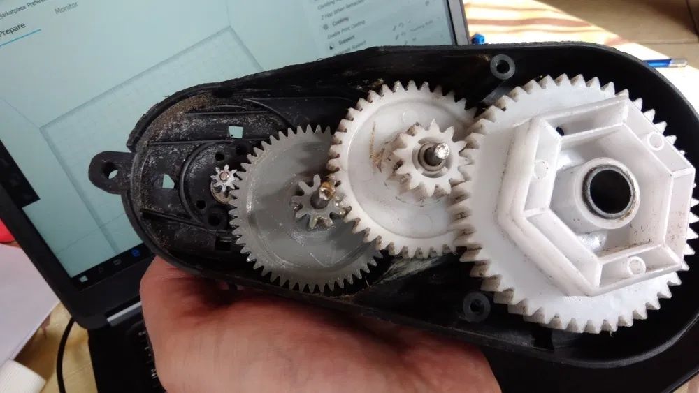 Koło zębate samochodzik skuter elektryczny druk 3d