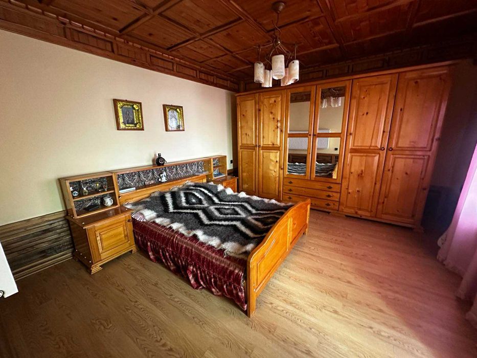 Продається будинок в с. Угля