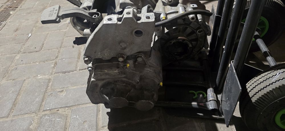 Caixa velocidades 6 ref  RSW Audi A3 1.6TDi