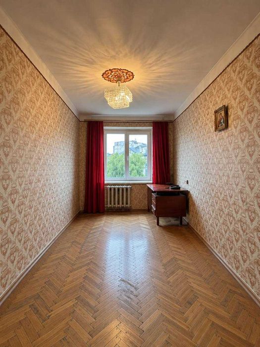 Терміновий продаж 2 кімнатної квартири вул.Пасічна