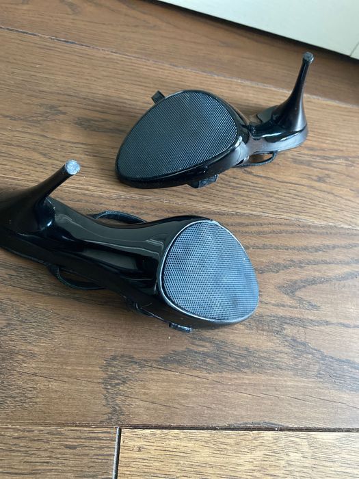 Widowiskowe szpilki Ryłko