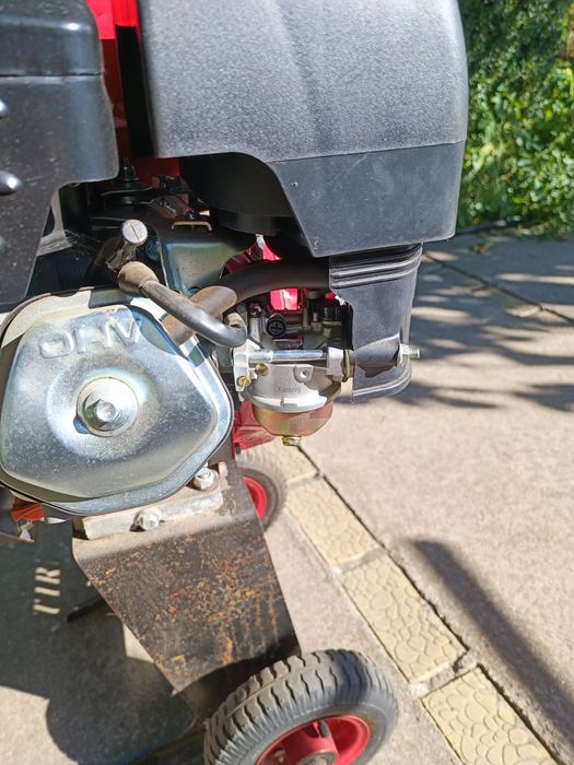 Бензиновый измельчитель веток TIREX