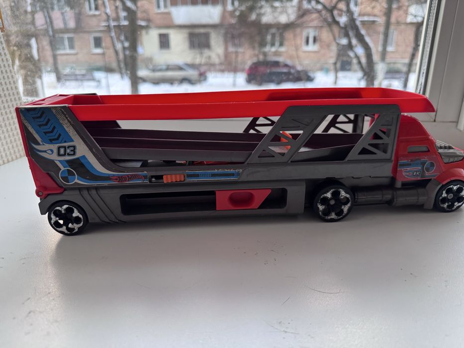 Трейлер hot wheels