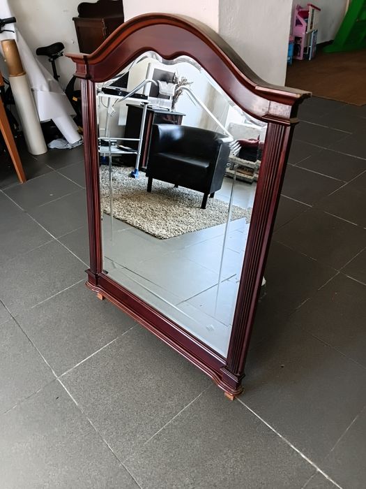 Espelho de movel , moldura em madeira bom estado alt 1,15mtr  largura 88 cm