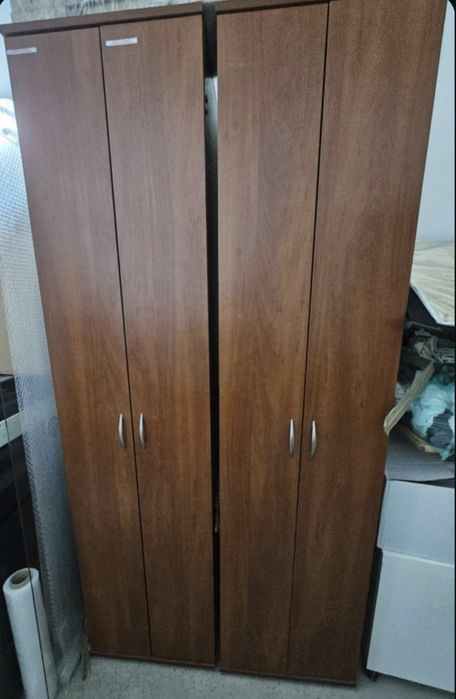 Sprzedam szafkę na ubrania