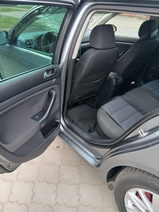 Продам гольф6  2011р 1.2 бензин
