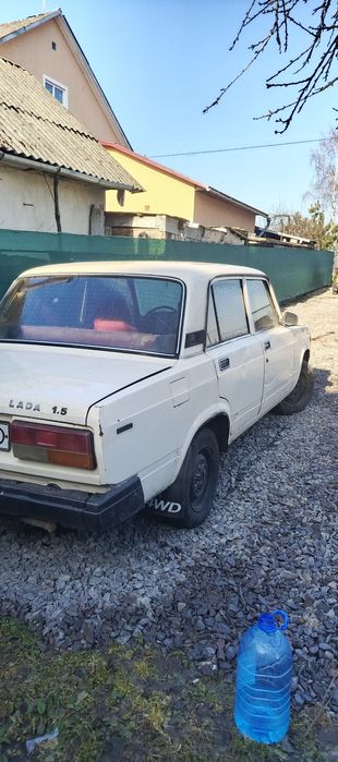 Продам ВАЗ 2107 сів поїхав
