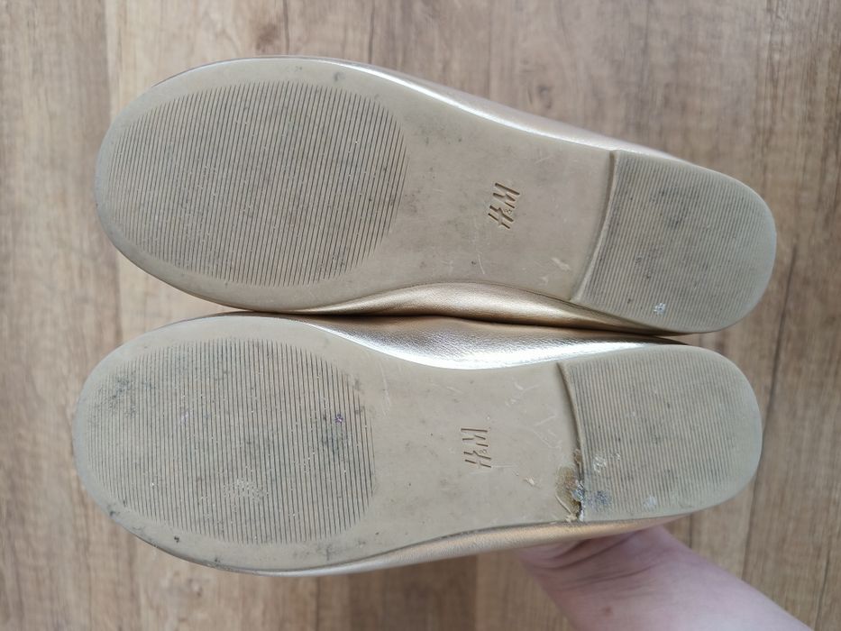 Złote baletki H&M
