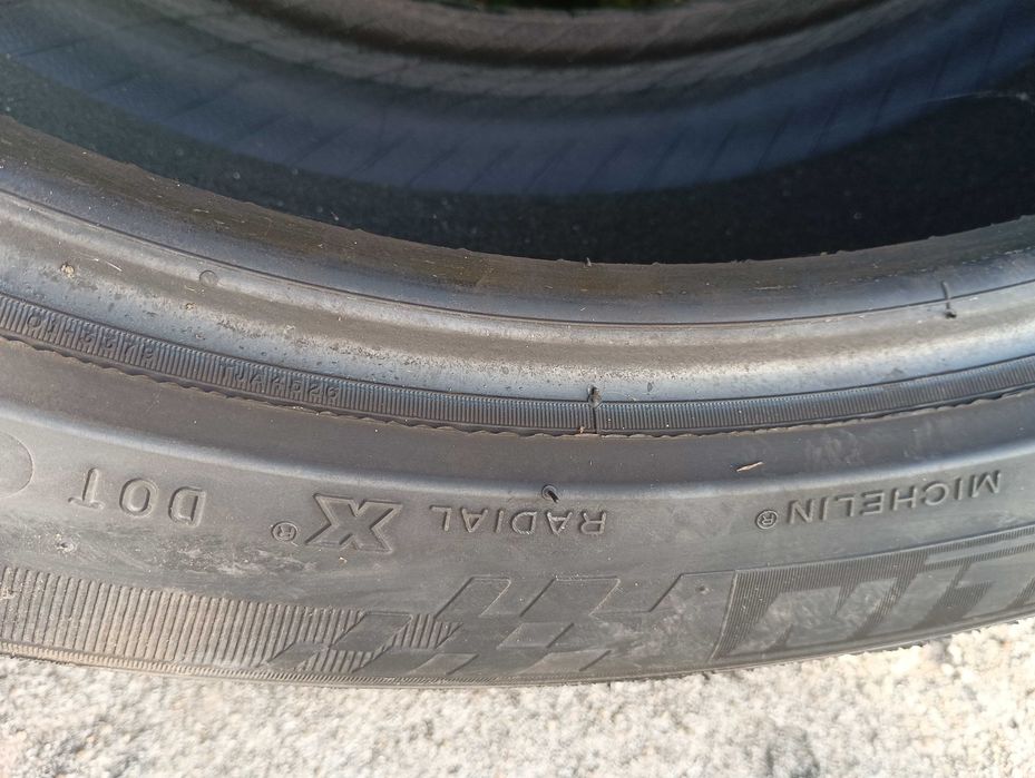 Pneus em muito bom estado-com poucos kms