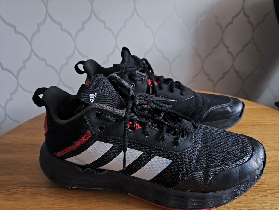 Używane buty sportowe Adidas R. 45 i 1/2