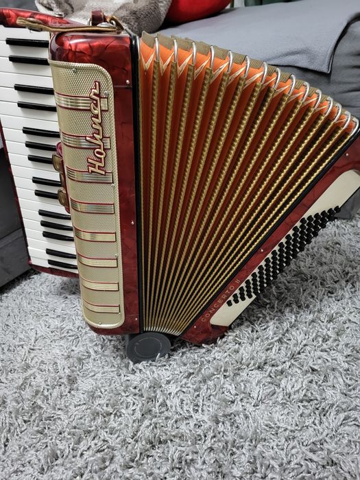 Hohner Concerto II 72B