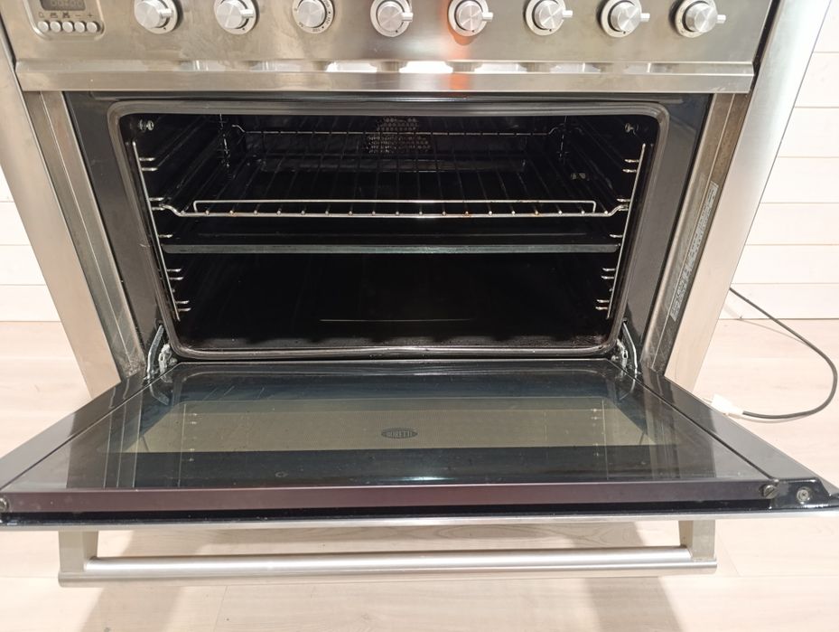 Kuchnia włoska  BORETTI Gaz+piekarnik elektryczny 230V.