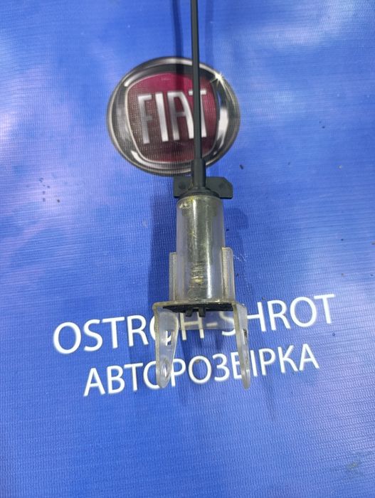 Лючок баку Fiat Doblo Фіат Добло Combo D 223 263 01-18 комбо кришка крышка накладка механізм бензобаку розборка запчасти шрот