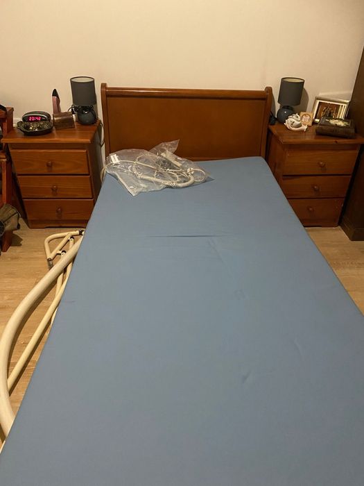 Cama articulada elétrica
