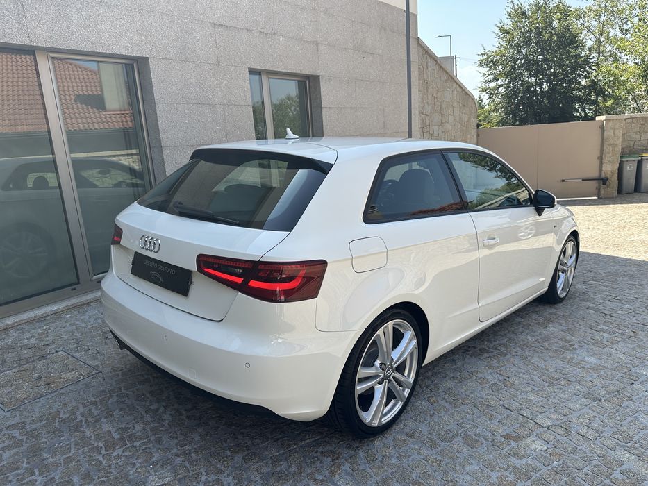 Audi A3 2.0 TDi S-Line 150cv 150mil kms
