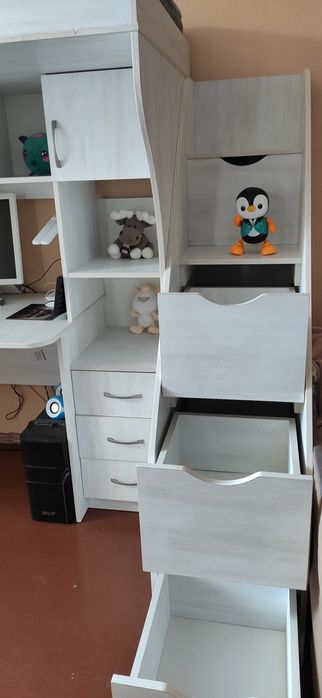 Дитяче ліжко стінка