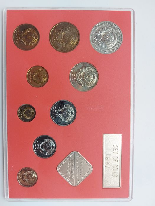 Продаються монети