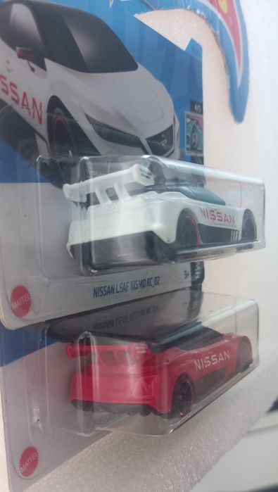 Conjunto 2 Nissan leaf nismo rc_02 hot wheels