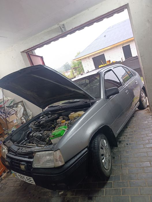 Опель Кадет 1.3 мотор під заміну, карб. ВАЗ ГБО2