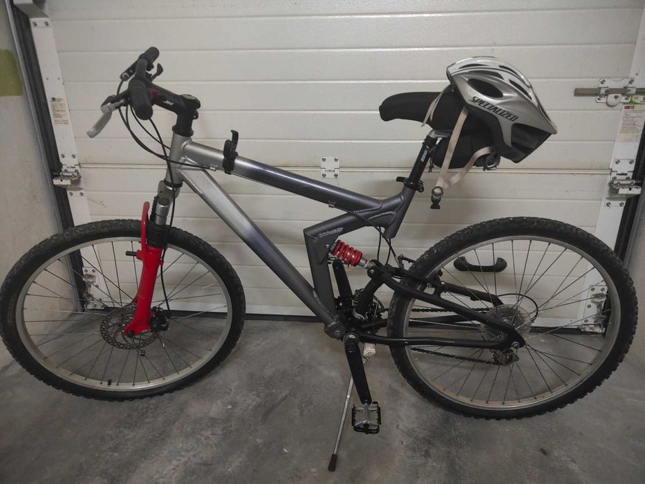 Bicicleta BTT Suspensão Total26"+Capacete Specialized–Boa Oportunidade