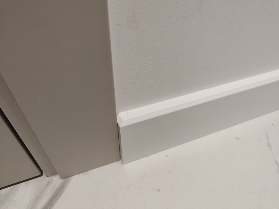 Монтаж мдф плінтуса (плинтуса). Дюрполімер. Дерев'яний