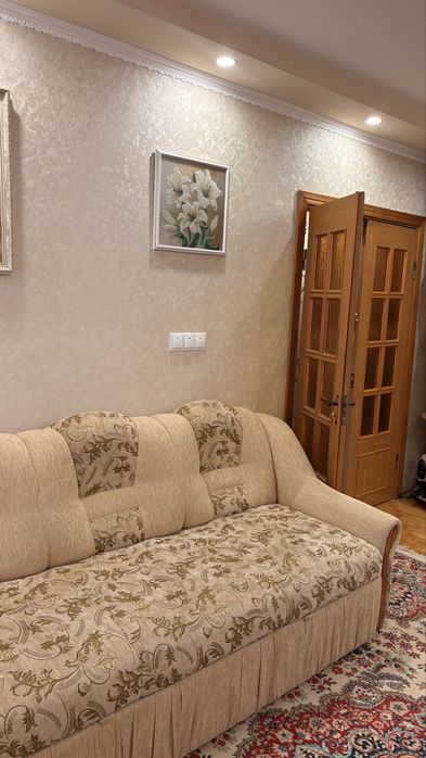 Продається 2к.квартира,масив Сонячний, вулиця 15 Квітня