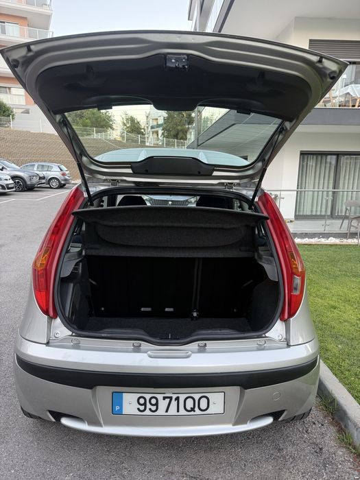 Punto Sport Fire 1.2 • Caixa Automática • 117 mil km (c/Histórico) • Multimedia • AC • Nacional • Jantes Especiais 16 • Distribuição Nova • 02 Donos