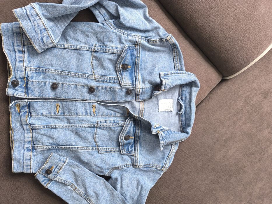 Джинсова куртка вітровка