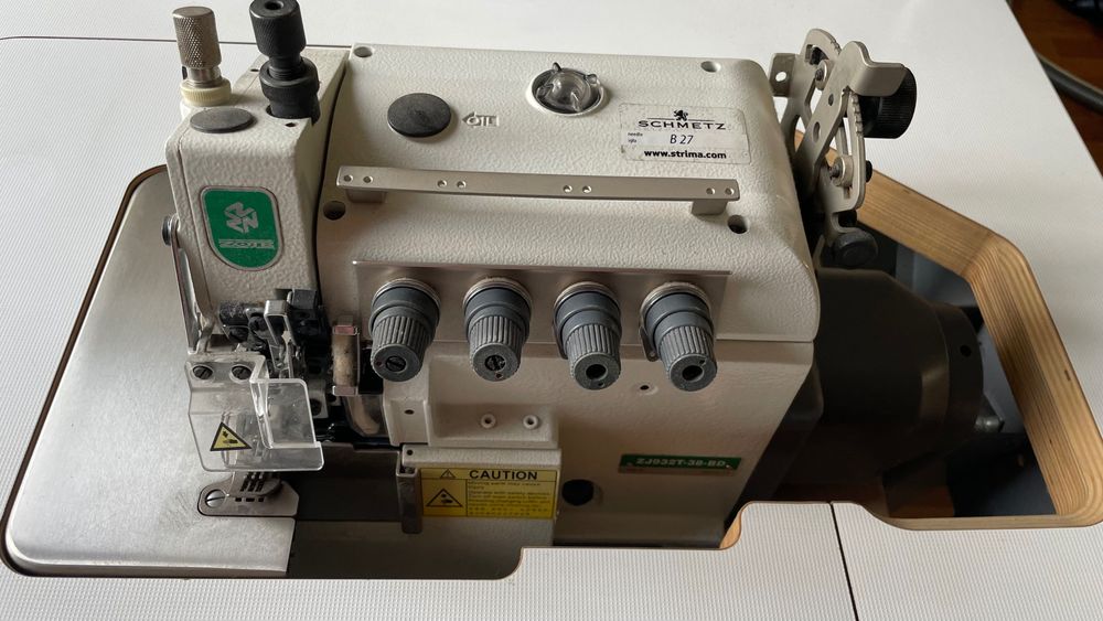 Overlock Zoje 2 igły 5 nitek