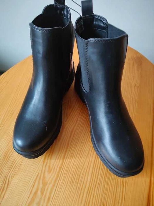 Nowe botki Cleve rozmiar 39 Okazja