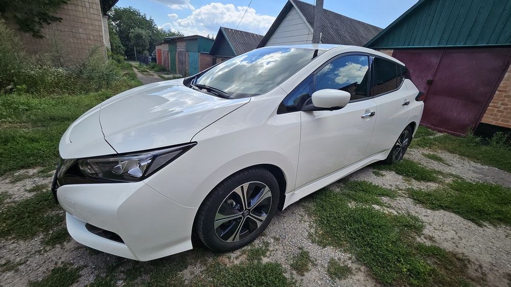 Nissan Leaf 2021 VIN SJNFAAZE1U0146879 фото оголошення 2 з 24