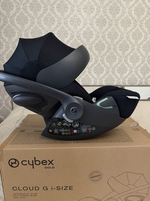 Автокрісло cybex , адаптери