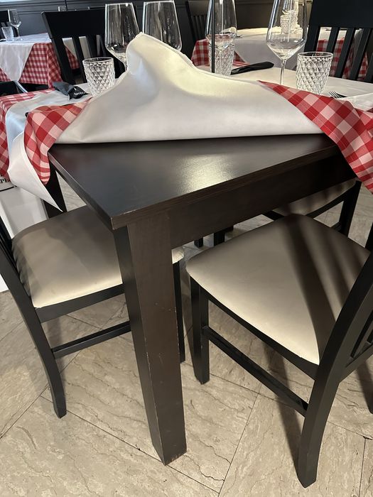 Stół / Stoły  Sprzedam 20,-/ 30,-