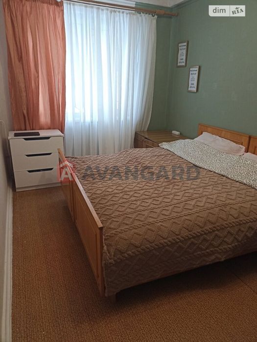 4 кімнатна квартира на Черемушках