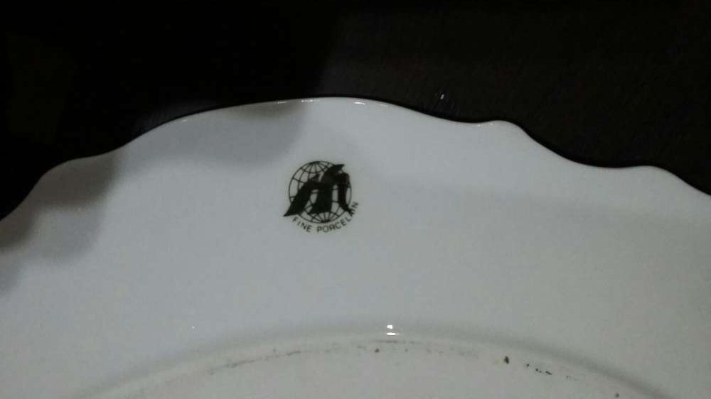 Terrina e prato em Porcelana