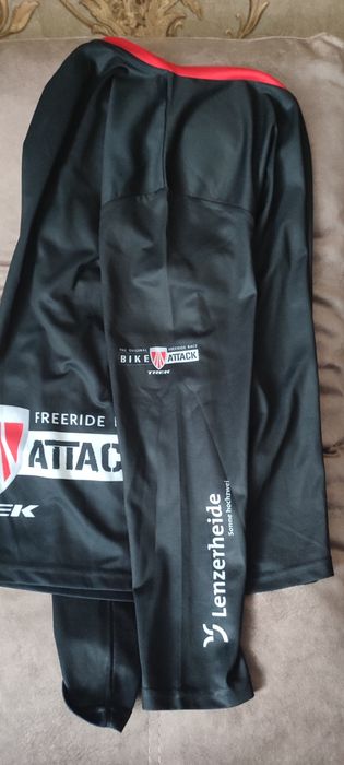 Джерсі  розмір L