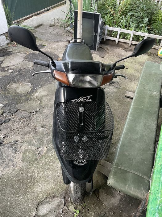 Мопед Honda tact 24