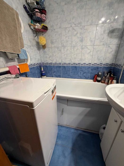 Продам 2-кімнатну квартиру Бабурка