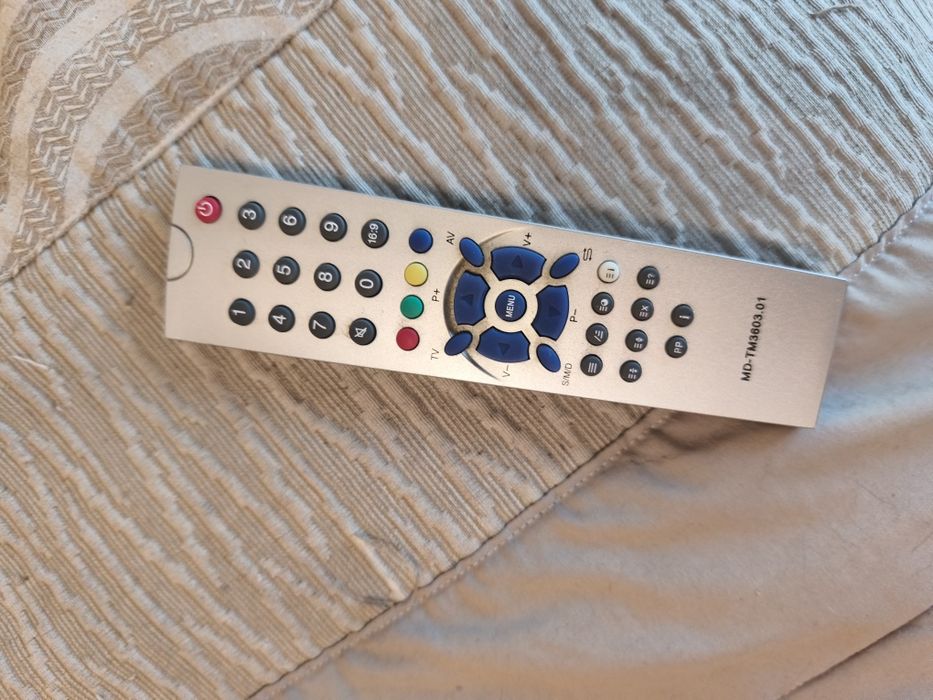 TV Mitsai com comando