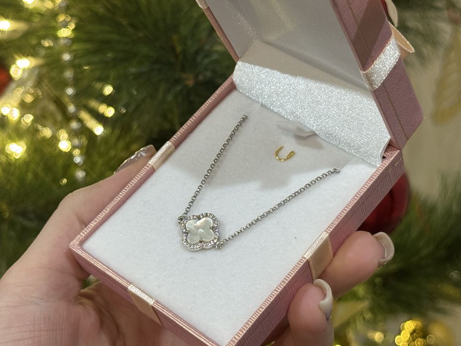 Вишукана срібна цепочка з фіанітами