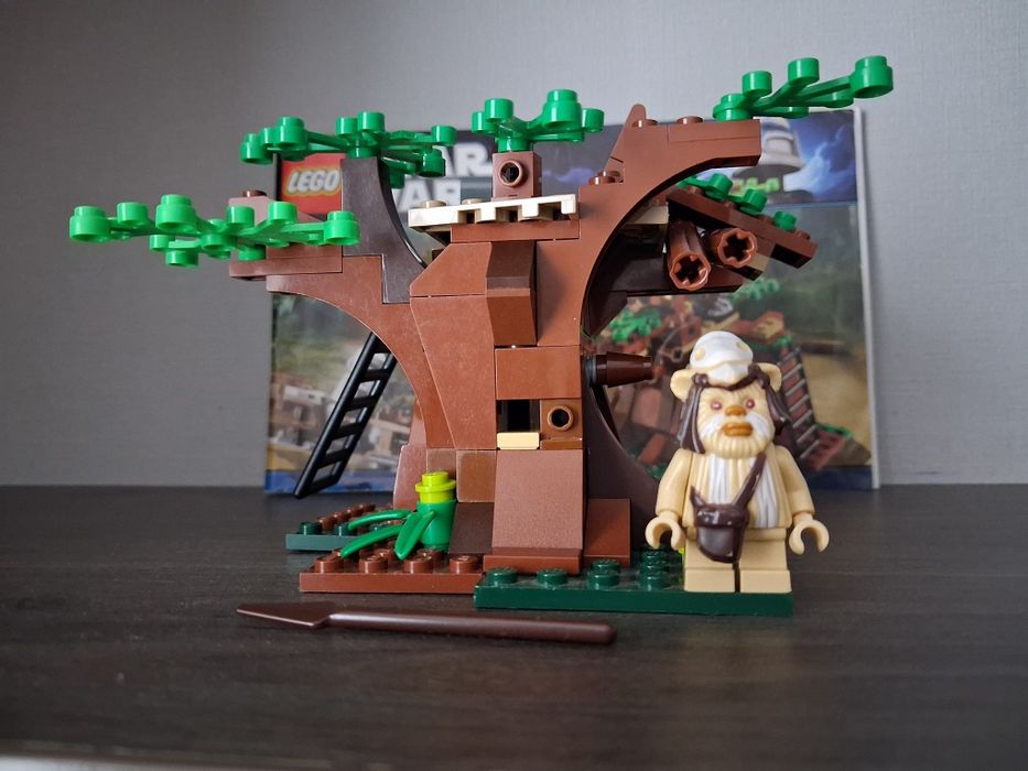 LEGO Star Wars Атака евоків (7956)