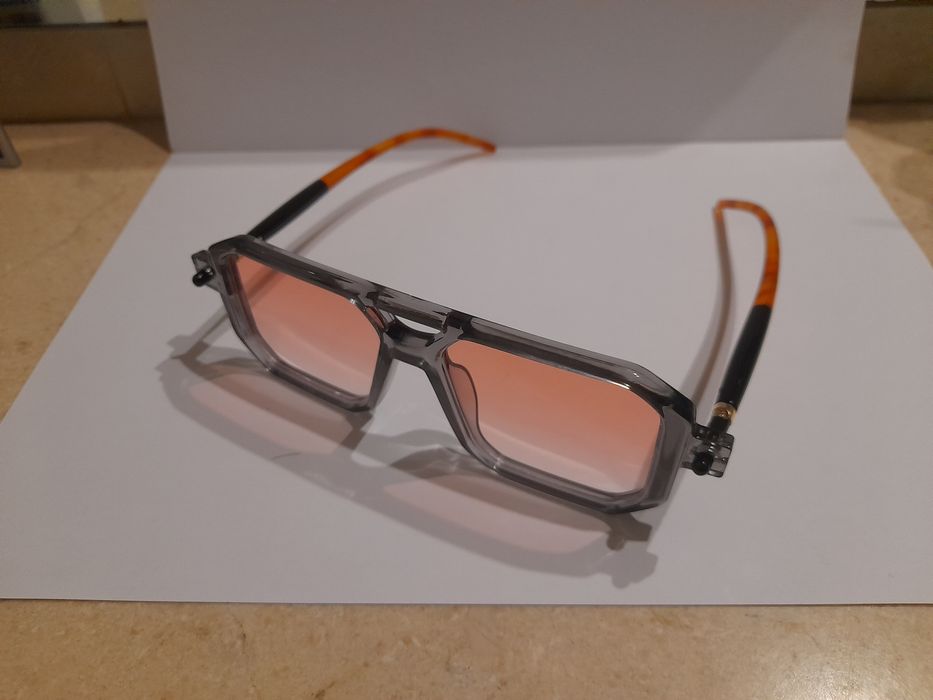 Vendo óculos de sol