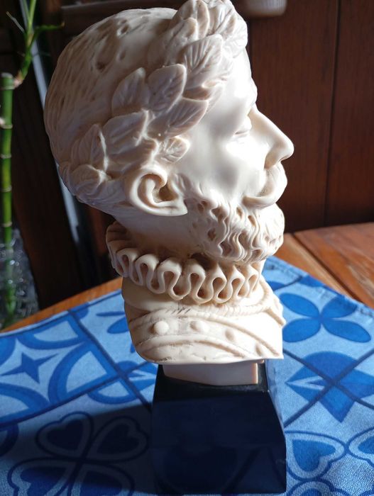 Busto decorativo Luís Vaz de Camões