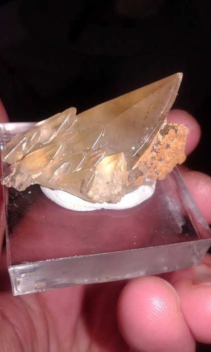 Cristal Calcite com inclusões