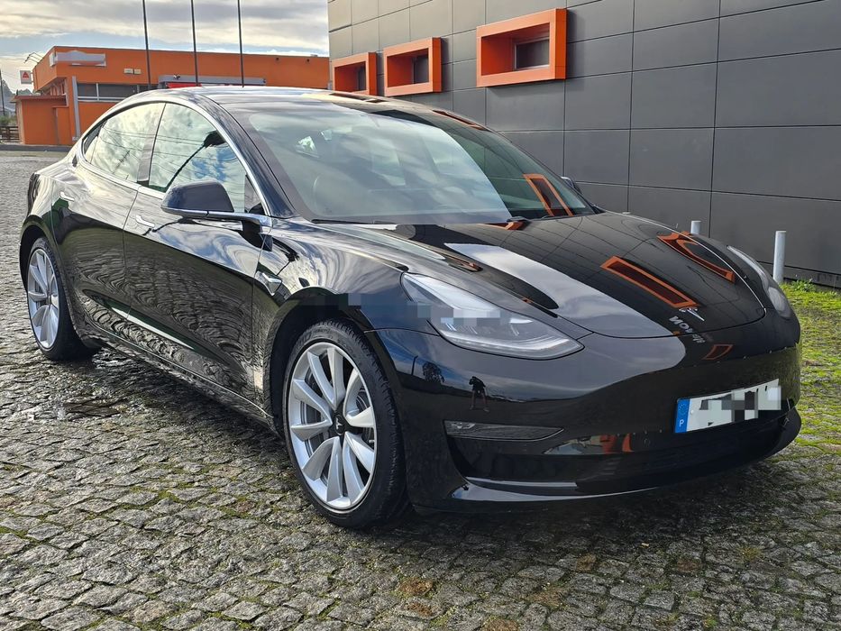 Tesla Model 3 Long Range AWD Dual Motor